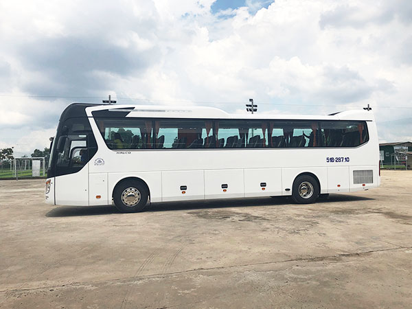 Dịch vụ cho thuê xe 47 chỗ đi sân Golf tại Hải Phòng
