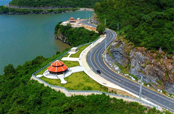 kinh nghiem di cat ba bang o to tu lai