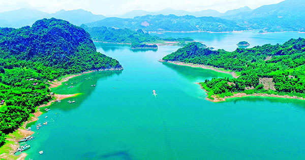Nên chơi và ăn gì ở Hòa Bình?
