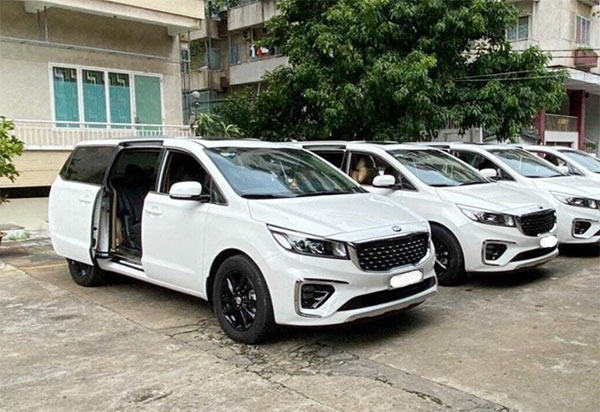 nhung loi ich thue xe dua don nhan vien